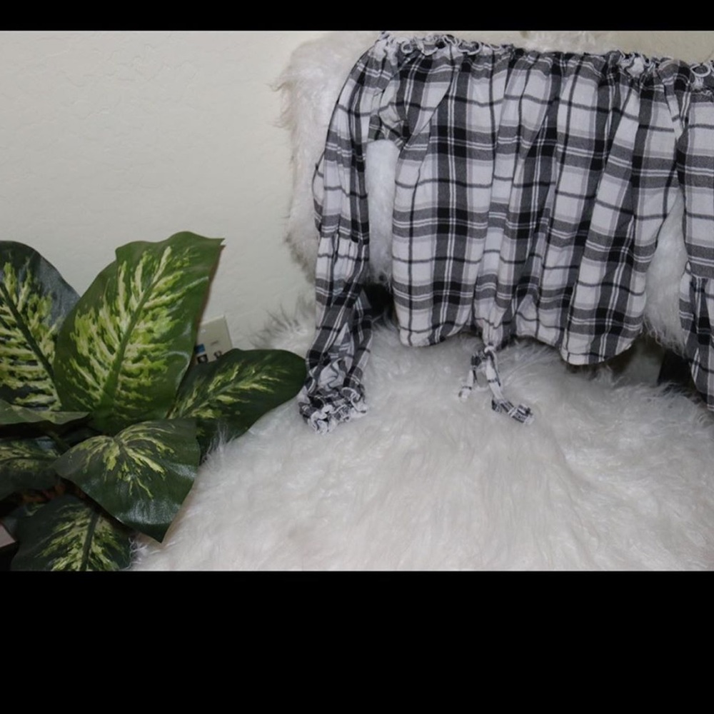 Hollister Off The Shoulder Blouse